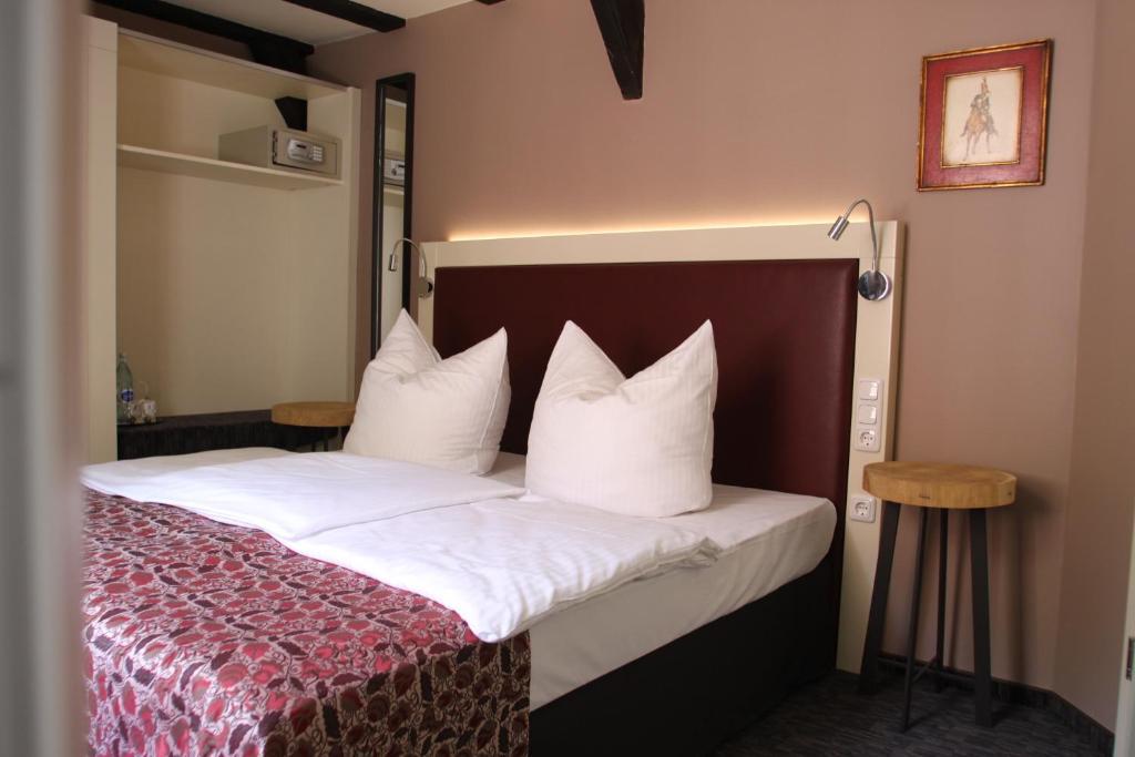 Hotel Schmuckkaestchen Мильтенберг Номер фото